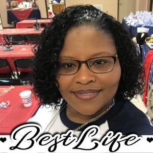 Meet your Posher, Candis